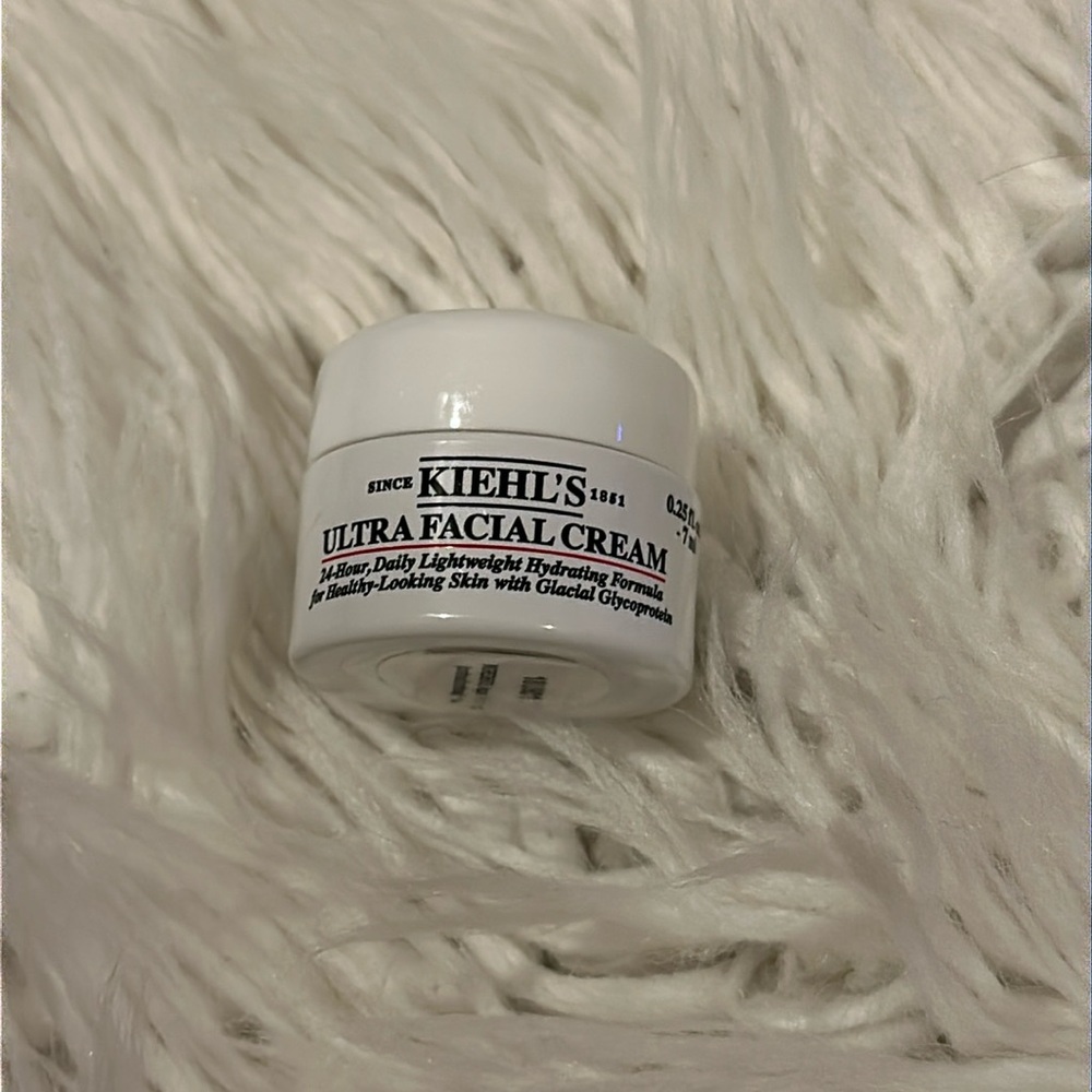 6/$25 Kiehl’s ultra facial cream sample
